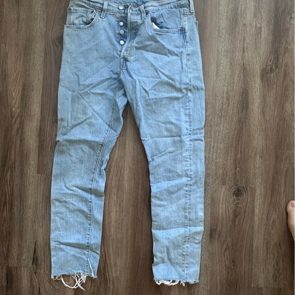Levi's 501 Classic Light Blue Denim Jeans